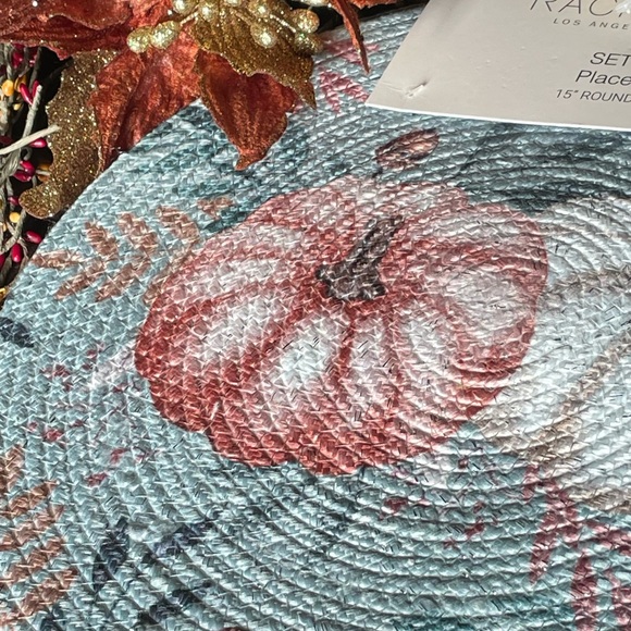 RACHEL ZOE NWT Fall Autumn Thanksgiving Pumpkin Set Of 4 15” Round Placemats - Picture 3 of 11